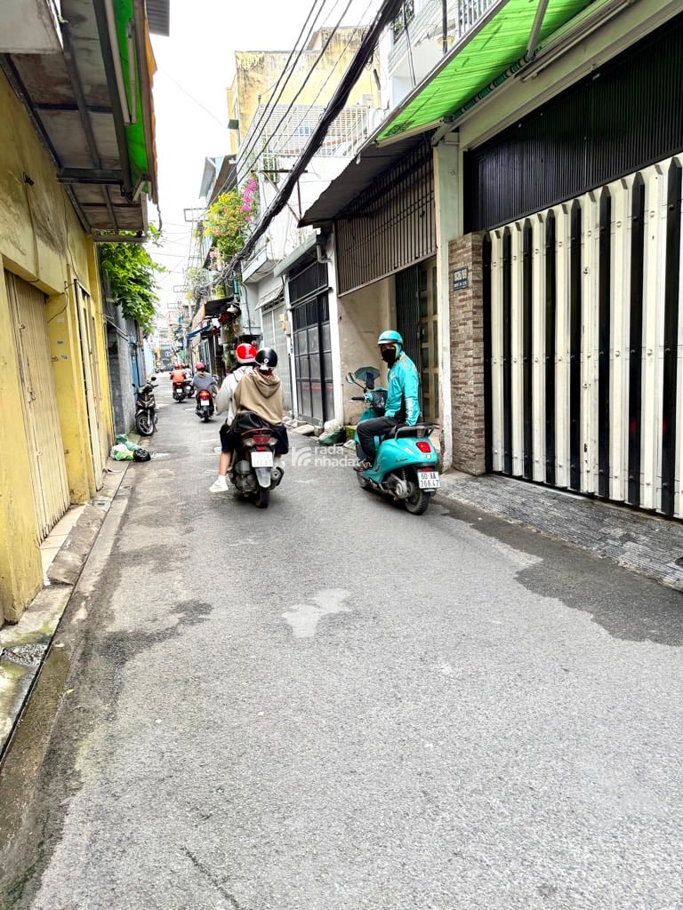 HẺM THÔNG- HÀNG XÓM VĂN MINH - CÁCH MẠNG THÁNG TÁM  58M2 