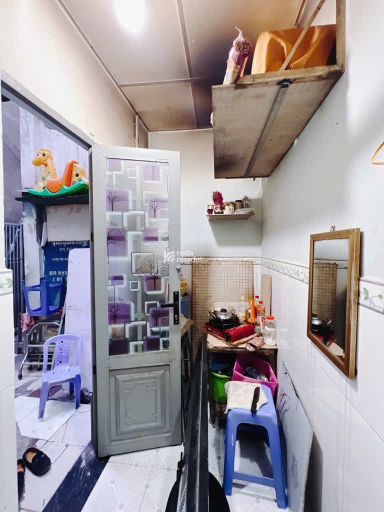 Nhà bán gần MẶT TIỀN Hoàng Diệu quận 4 GIÁ NHỈNH 1 TỶ cách TRUNG TÂM 2 PHÚT
