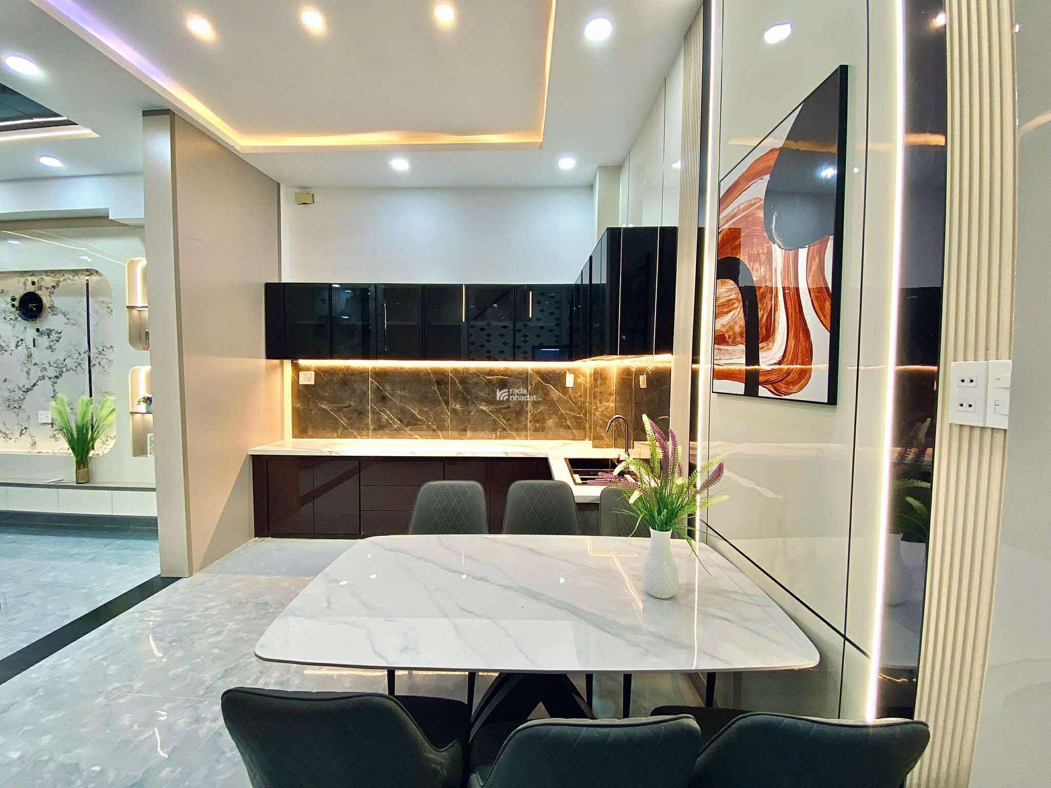 HXH PHAN HUY ÍCH - NGANG KHỦNG 6M - 4 TẦNG FULL NỘI THẤT - CHỈ 7.68 TỶ