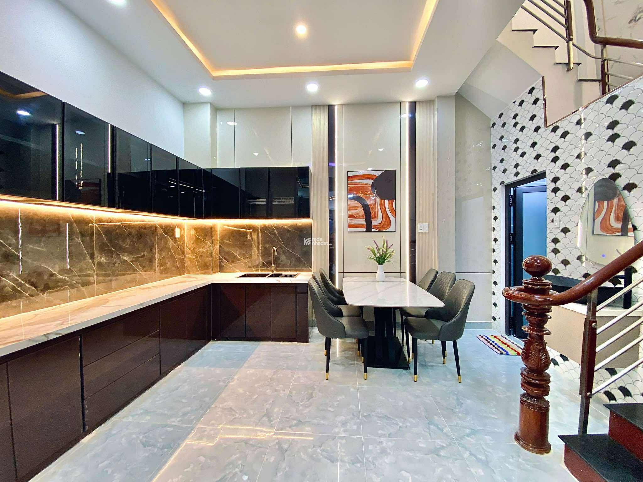 HXH PHAN HUY ÍCH - NGANG KHỦNG 6M - 4 TẦNG FULL NỘI THẤT - CHỈ 7.68 TỶ