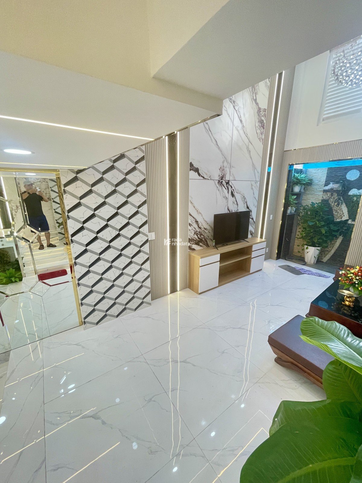 SIÊU PHẨM 6 TẦNG ĐẸP NHƯ TRANH - 64m2 (416) HXH TRÁNH - 8.79 TỶ