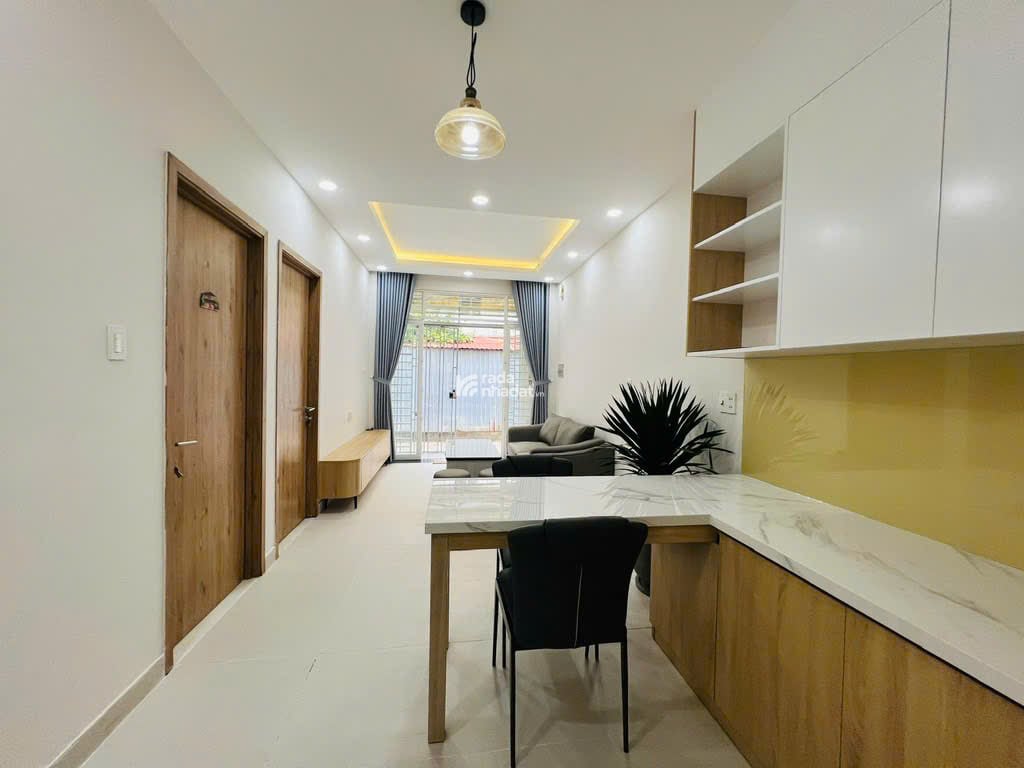 Bán nhà 2 mặt tiền ngay trung tâm chợ Đầu Mối diện tích 79m2, ngang 6m