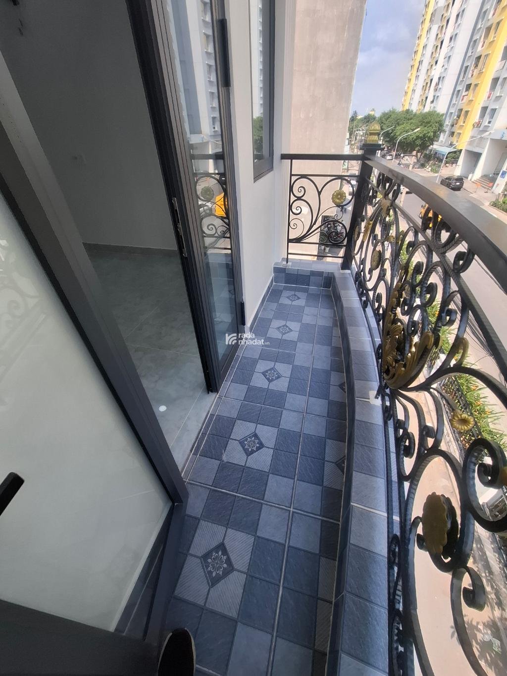 NHÀ ĐẸP, MỚI - KHU DÂN TRÍ - VÀO Ở NGAY - PHÙ HỢP NHÀ ĐÔNG NGƯỜI - 04 TẦNG - 5 PN, 52m2