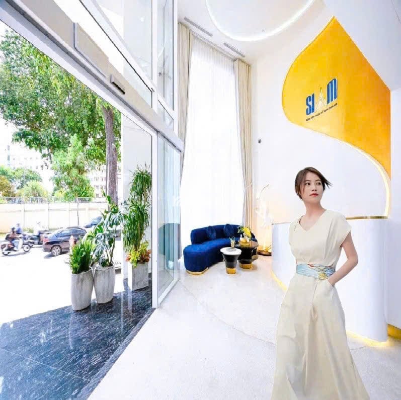 Bán tòa nhà QUẬN 1 -  2 mặt tiền Nguyễn Trãi - Diện tích 14 x 28 m - Giá 450 tỷ