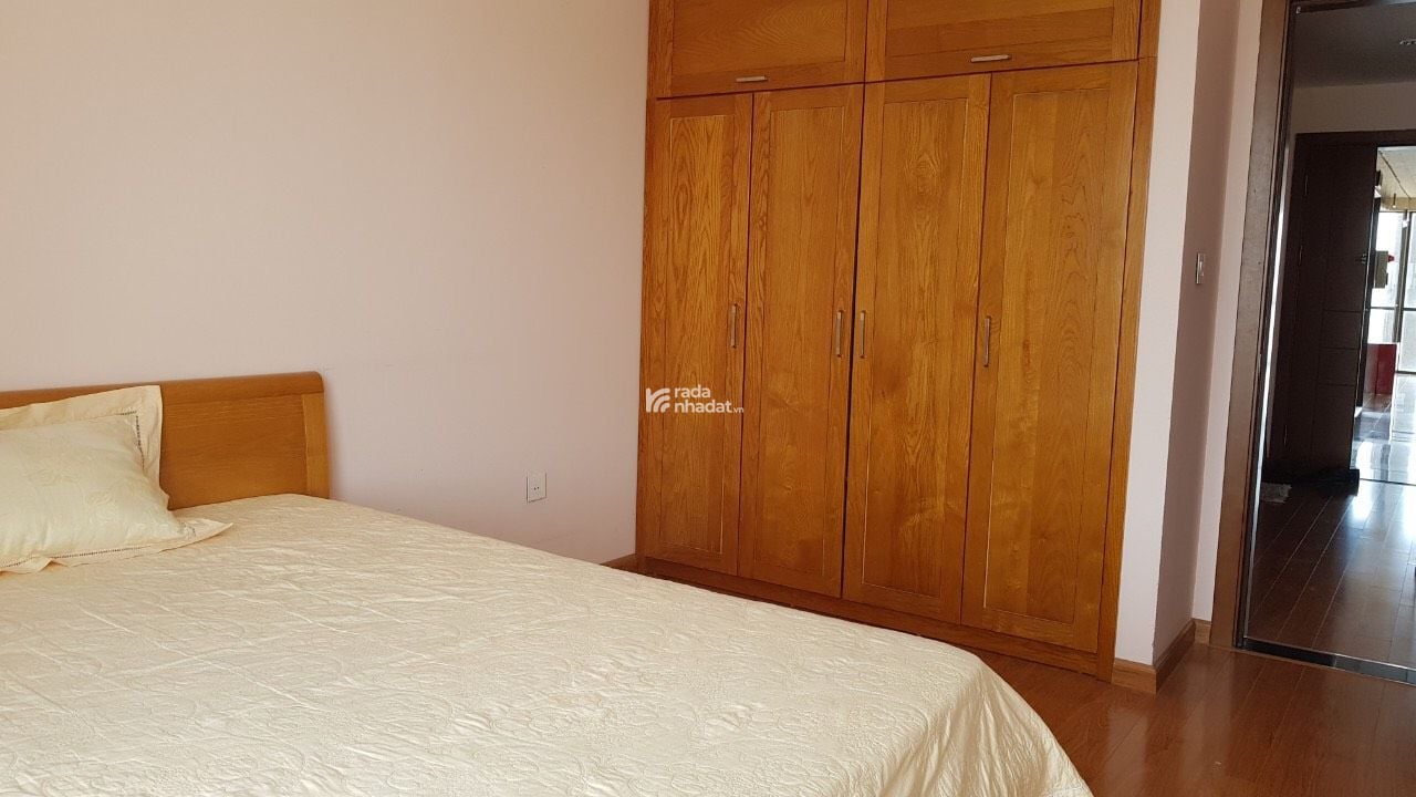 Cho thuê nhà TC5 gần Văn Quán, 60m2x4T, hoàn thiện đẹp, giá 15tr/tháng. LH 0975 555 ***