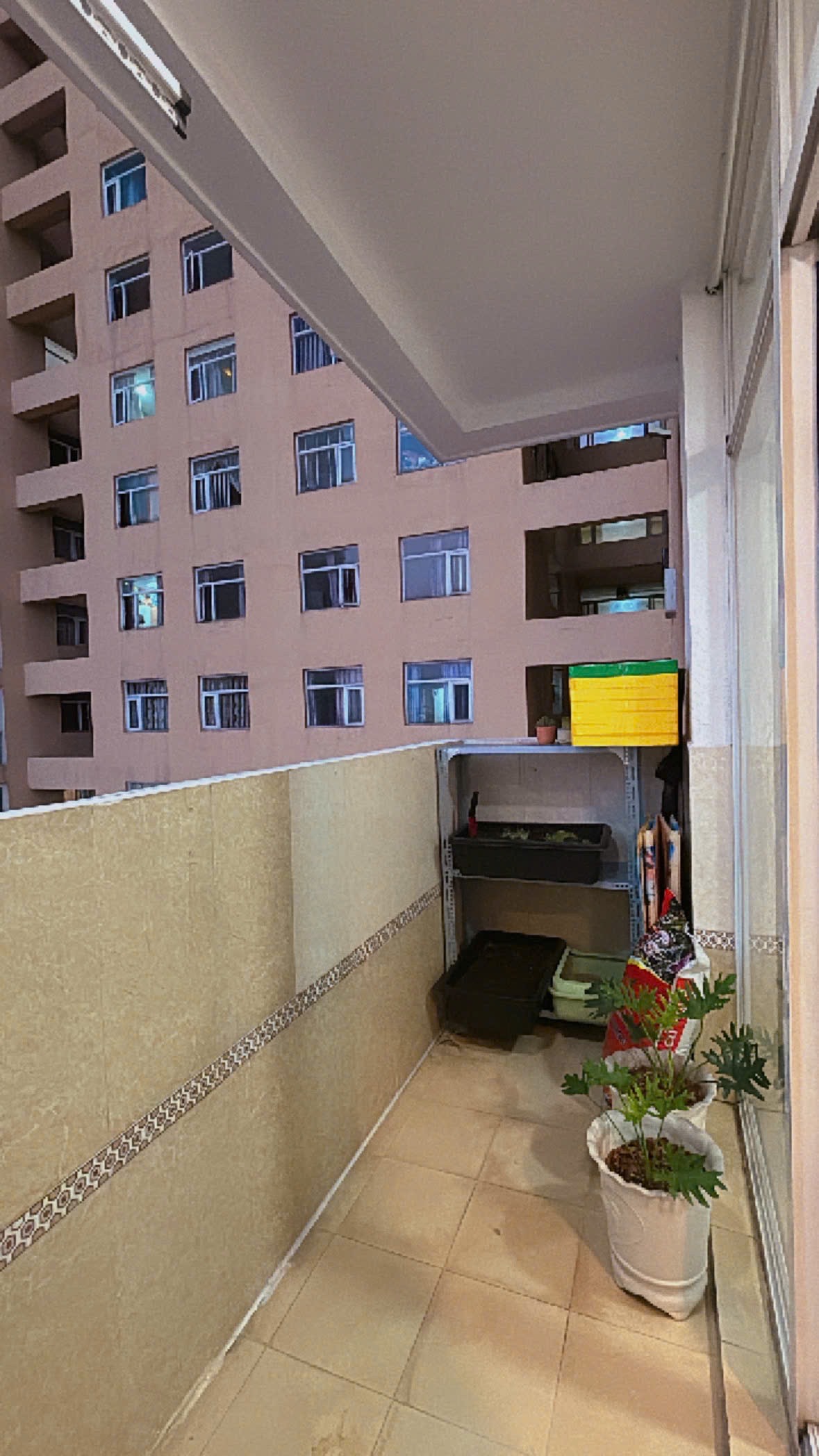 Bán căn hộ 3PN Chung cư Hoàng Kim thế Gia
