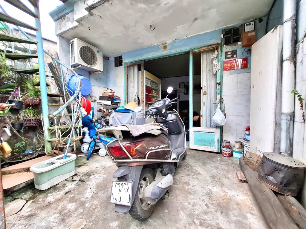 Ô TÔ NGỦ TRONG NHÀ, ĐƯỜNG SỐ 3 BHH- BÌNH TÂN DT: 414- SỔ VUÔNG A4- 3 TỶ 850