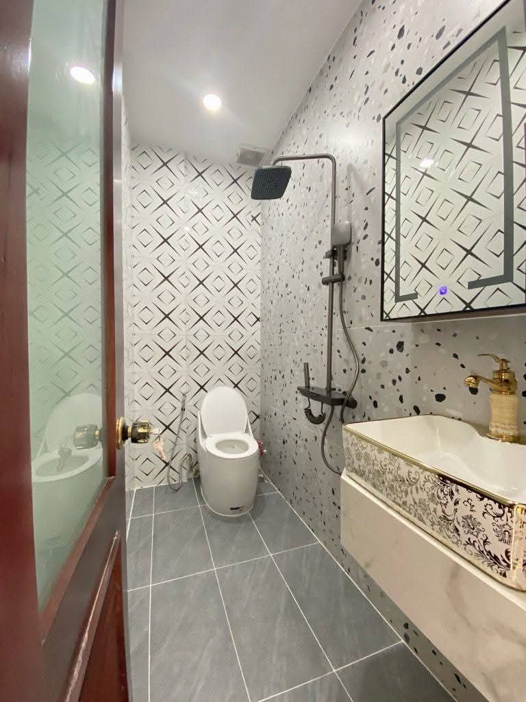 NHÀ 3 TẦNG - 56M2 - ĐƯỜNG SẦM UẤT THÔNG BA VÂN- TRƯƠNG CÔNG ĐỊNH - TIỆN Ở VÀ KINH DOANH