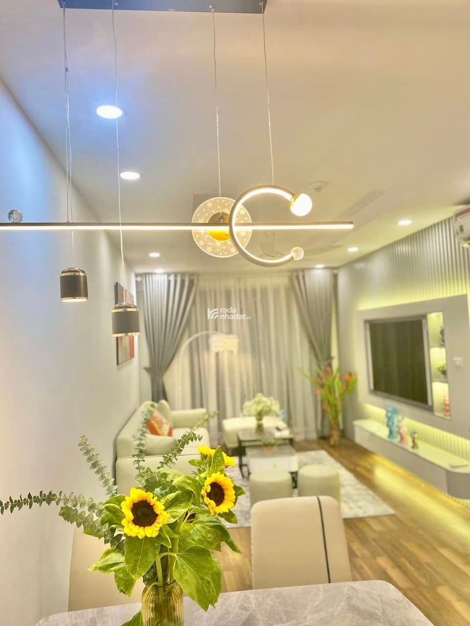 Hiếm! Cho thuê chung cư Sunshine Center - Phạm Hùng. 160m2, 4 ngủ, đồ cơ bản, 23 triệu. 0971 337 ***