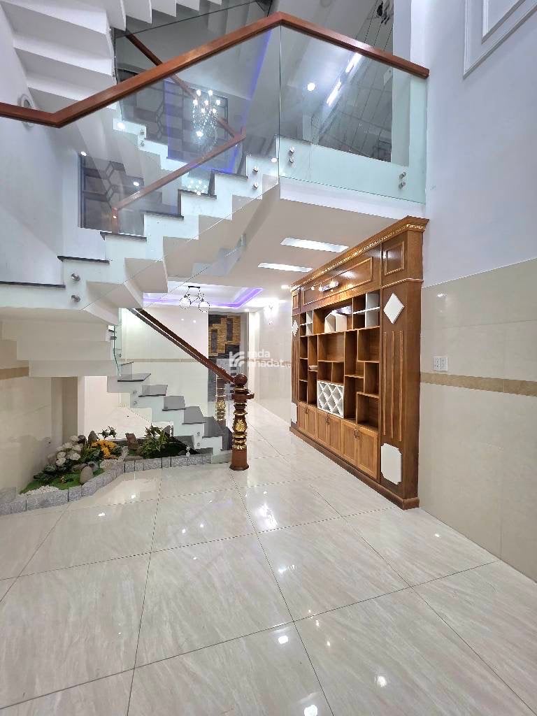 BÌNH TÂN - BÌNH TRỊ ĐÔNG - HẺM XE HƠI - NGAY CHỢ LÊ VĂN QUỚI - 5 TẦNG - BTCT Bình Trị Đông BTĐ Bìn