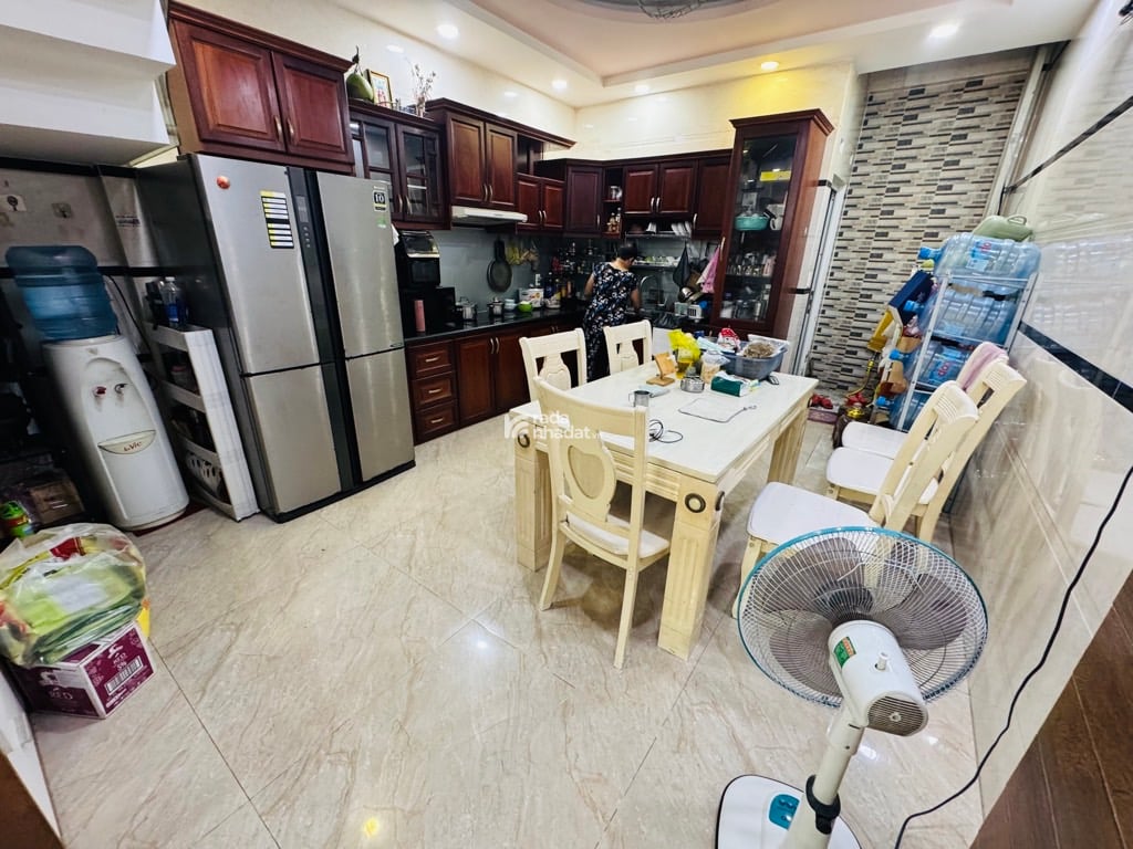 Nhà đẹp 5 lầu hẻm 237 Phạm Văn Chiêu 72m2(4x18) vào ở ngay gần Dream Home hơn 9 tỷ.