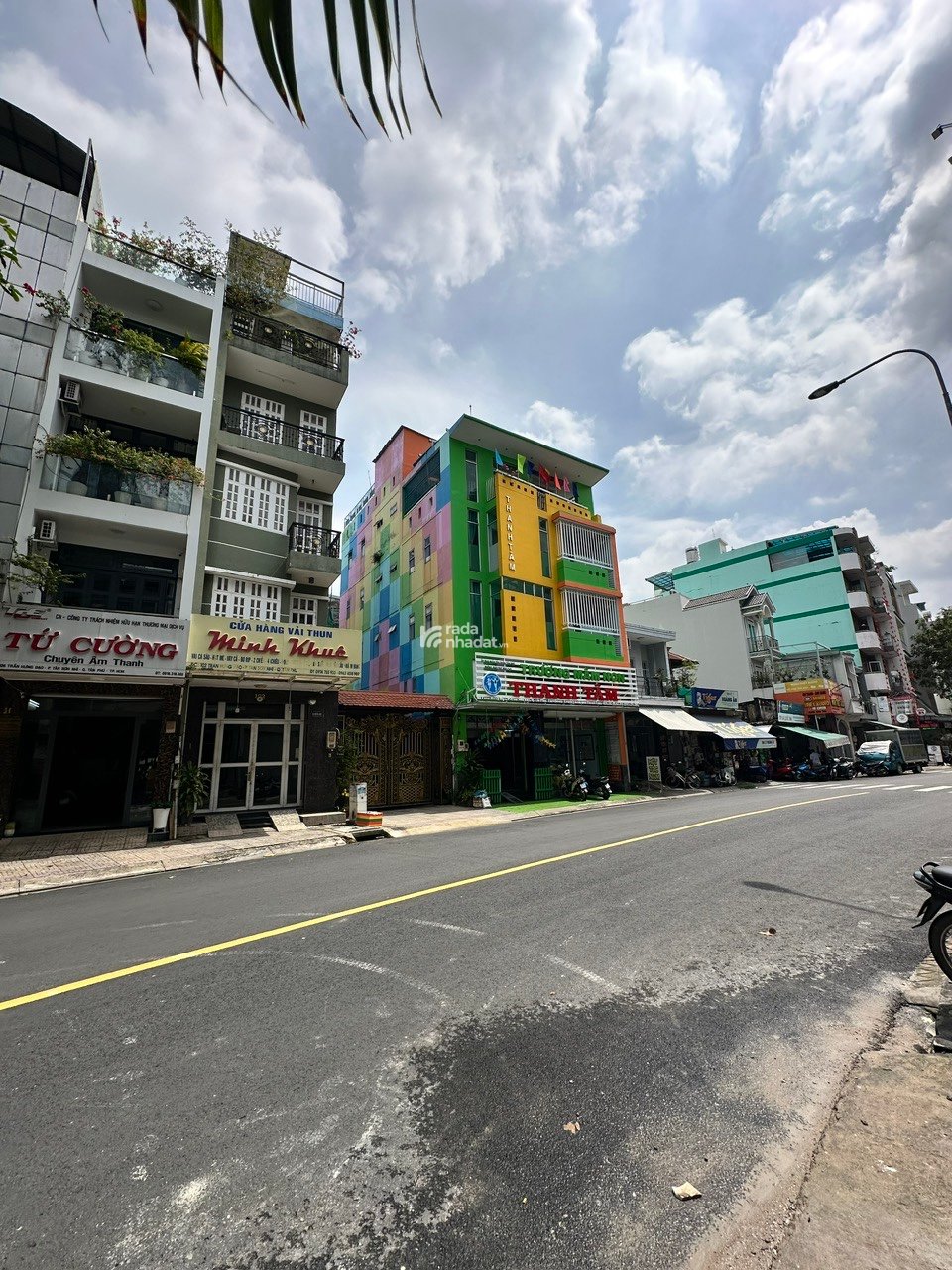 16,3 TỶ , 4,2 x 19M NỞ HẬU 6,7M. NHÀ 6 TẦNG , MT TRẦN HƯNG ĐẠO , Q. TÂN PHÚ 