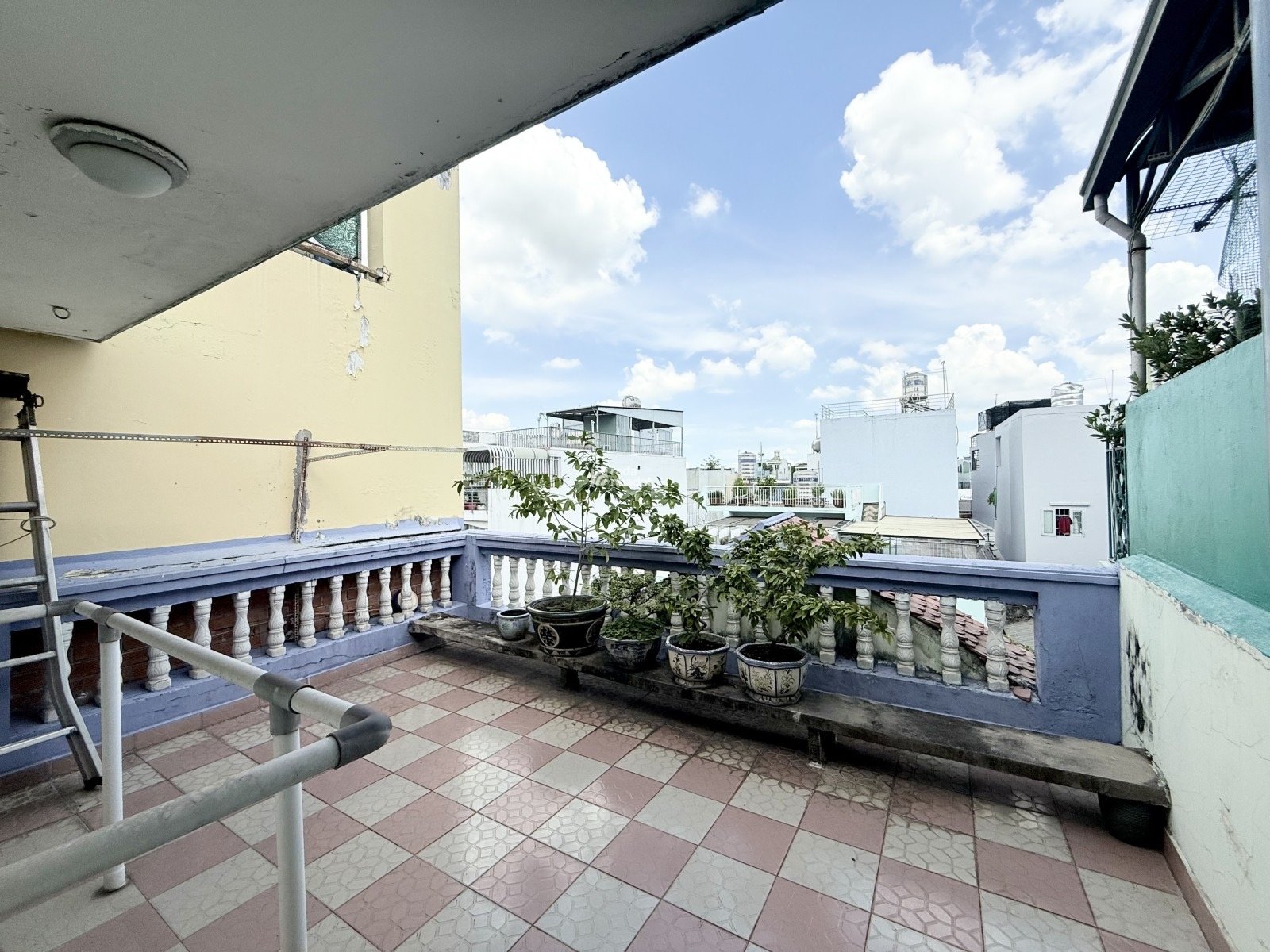 Bán nhà hẻm xe hơi Nguyễn Văn Cừ Quận 5