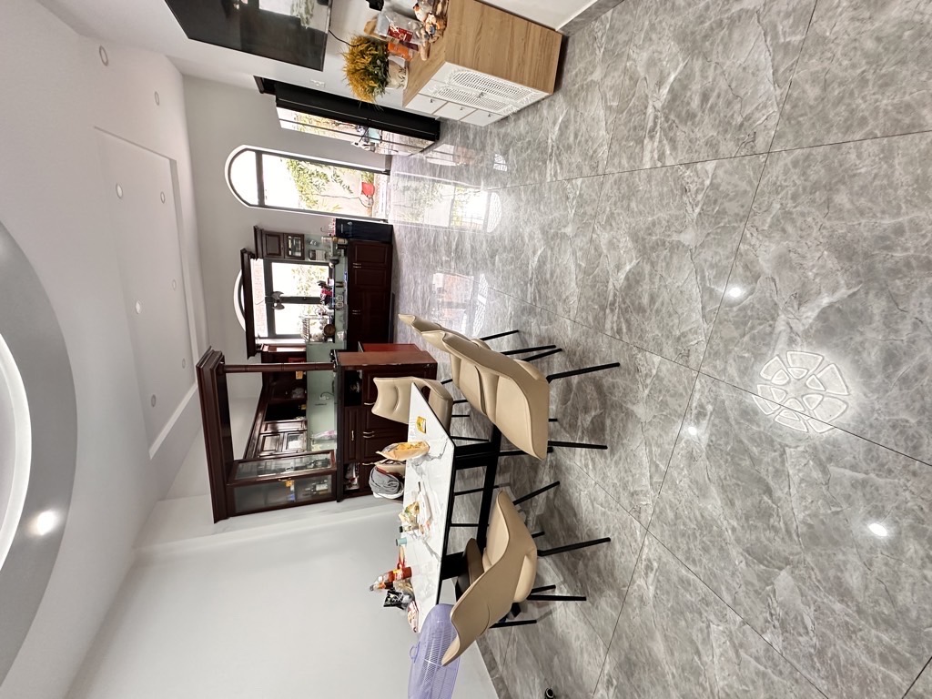 SIÊU HIẾM BIỆT THỰ - HỒ BƠI - HƠN 330M2 -