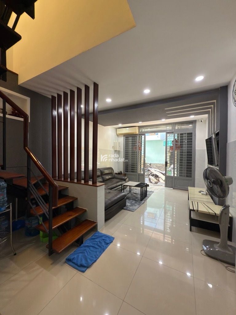 HXH Ni Sư Huỳnh Liên, 44m2, 4x11, 2PN full nội thất, chỉ 6.8 tỷ, dọn vào ở ngay