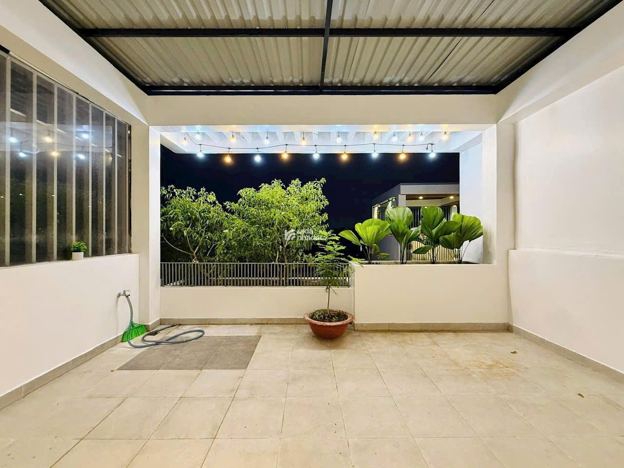 Bán nhà giá mềm Trần Bình Trọng, P1, Quận 10, 6,25 tỷ, sổ riêng, tiện ích xung quanh đầy đủ