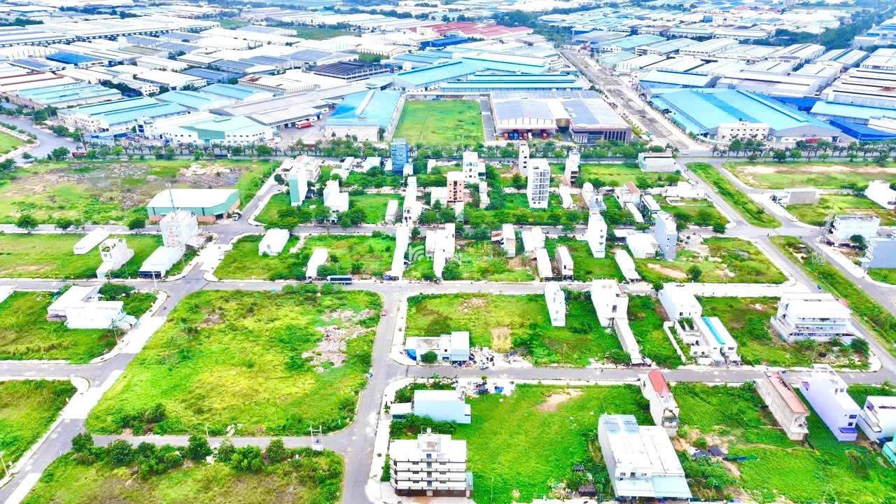 NGỘP NGÂN HÀNG CẦN BÁN NHANH LÔ ĐẤT VIEW HỒ 15HA. SỔ HỒNG RIÊNG