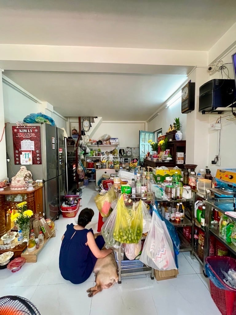 Nhà chủ kinh doanh thuận lợi , 35m2 , 4PN , Đường Phạm Hùng P4 Q8 , Pháp lí chuẩn , hoàn công đủ