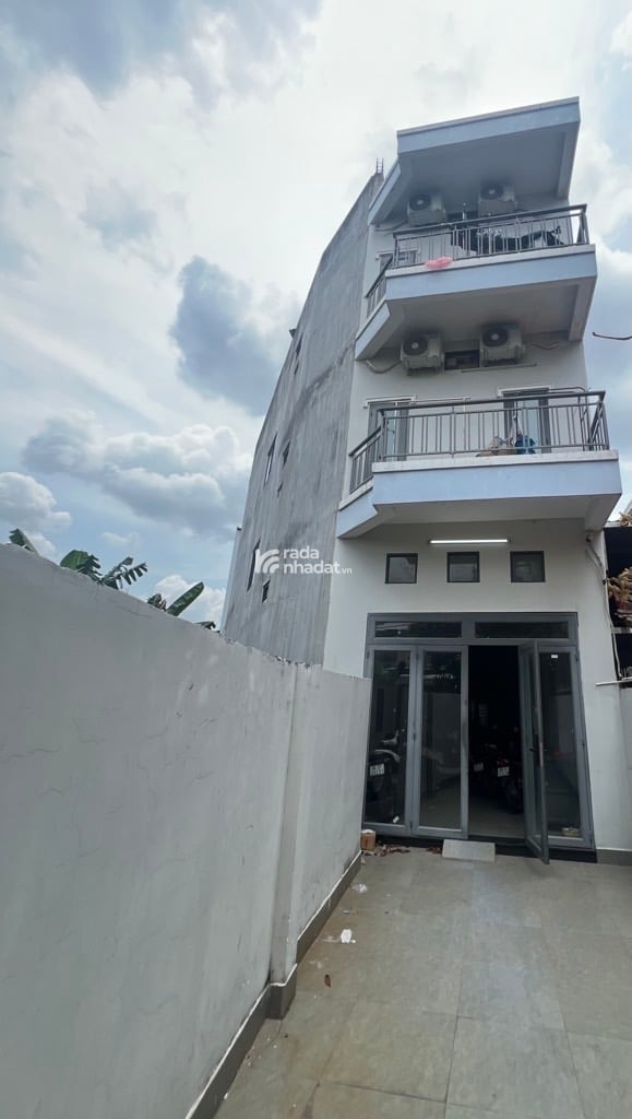 Bán căn họ dịch dụ đường hương lộ 3 BHH 