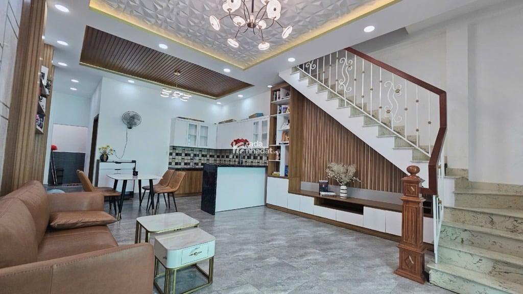 NHÀ 2 TẦNG 3PN  Vào Ở Ngay, SHR Vuông Vức,  Hẻm 1041 Trần Xuân Soạn Gần Him Lam, Giá Chỉ 7,3 Tỷ