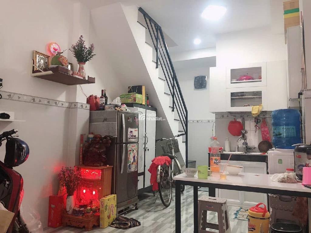 NHÀ NGUYỄN SƠN - TÂN PHÚ HẺM XE HƠI DT : 3.110 NỞ HẬU 1trêt,1 lầu có bancon GIÁ: 4 TỶ 1 TL