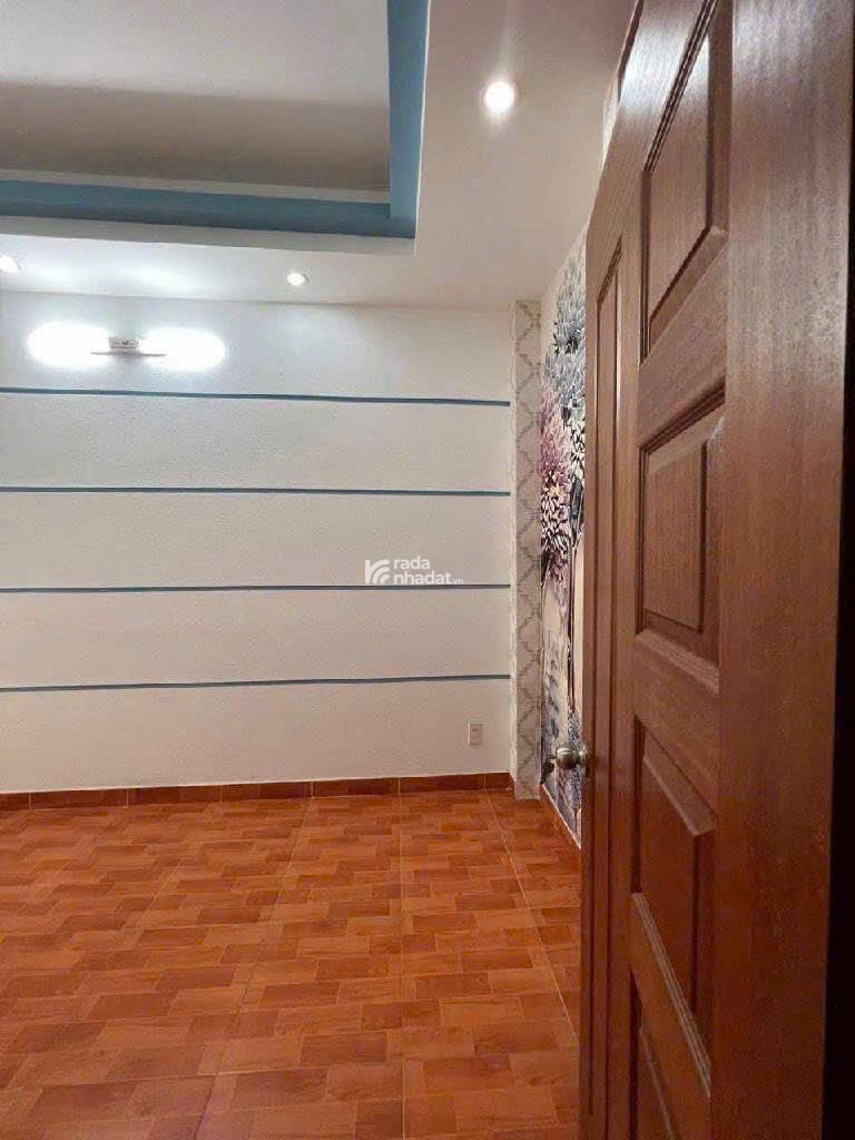 BÌNH THẠNH HXH NHỰA 5  TẦNG 4 PN CHO THUÊ 17TR/THÁNG NHỈNH 4 TỶ