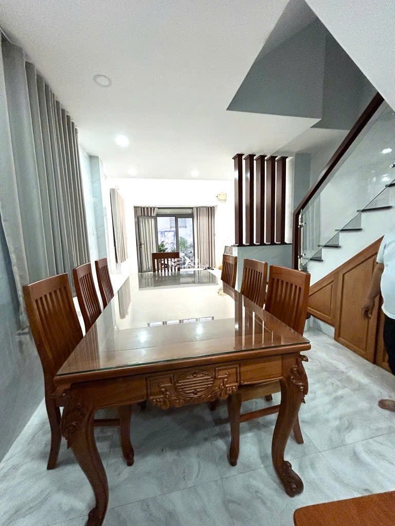 56.2m2 - Giá 10.8tỷ- HXH căn góc Hoàng Trọng Mậu kế tiểu học Tân Hưng