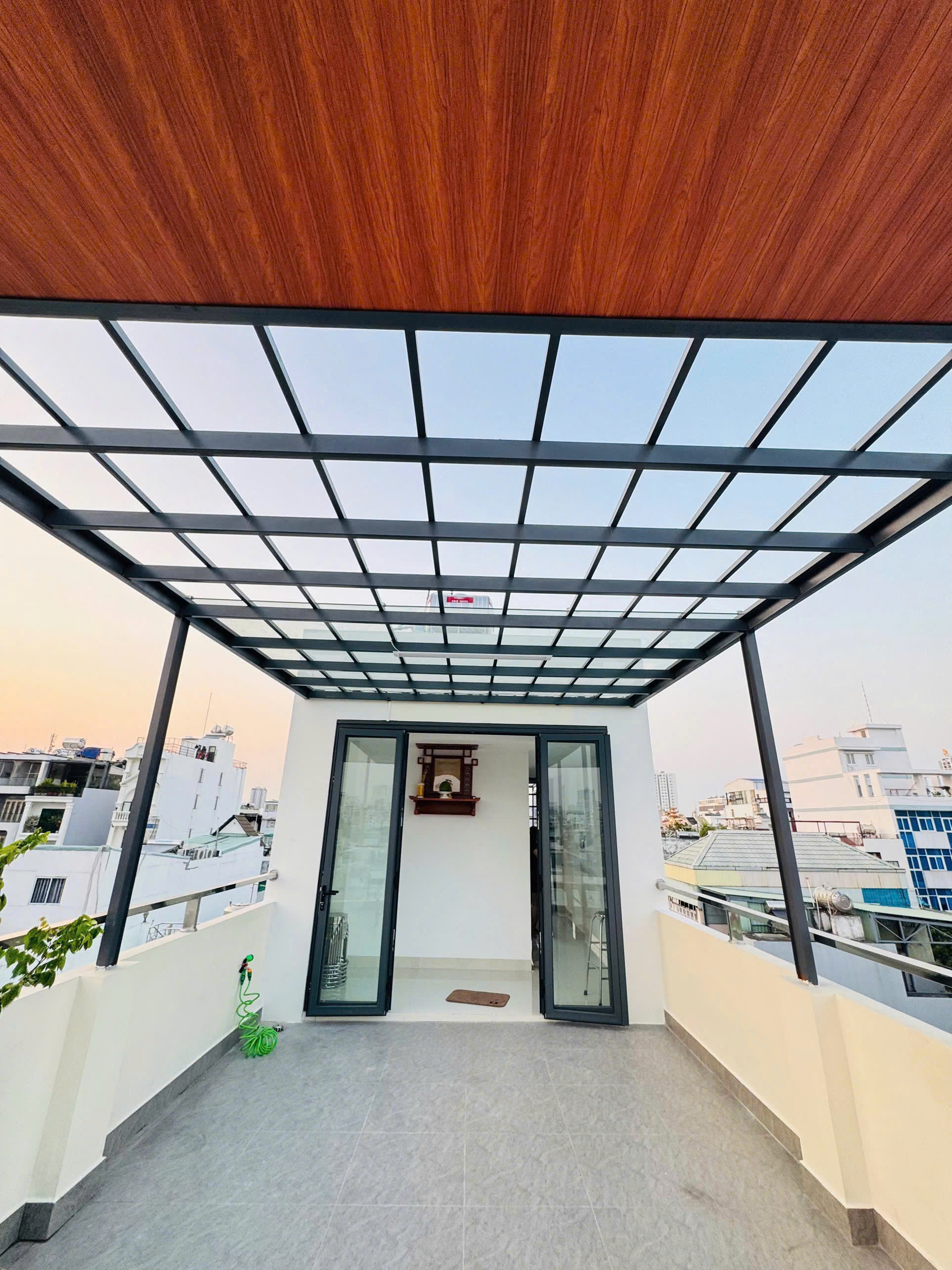 Cần bán Nhà mặt tiền đường 15, Phường Tân Kiểng, DT 4x20m 4 lầu