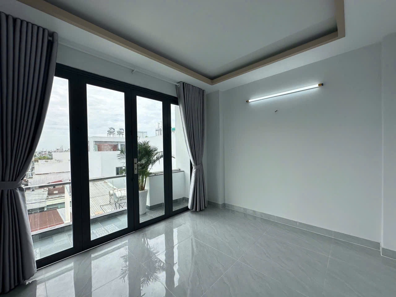 Nhà gì đẹp vậy ? Nhà tại Phan Văn Trị P11 Bình Thạnh, DT: 42m2 chỉ 4tỷ550tr. SHR.