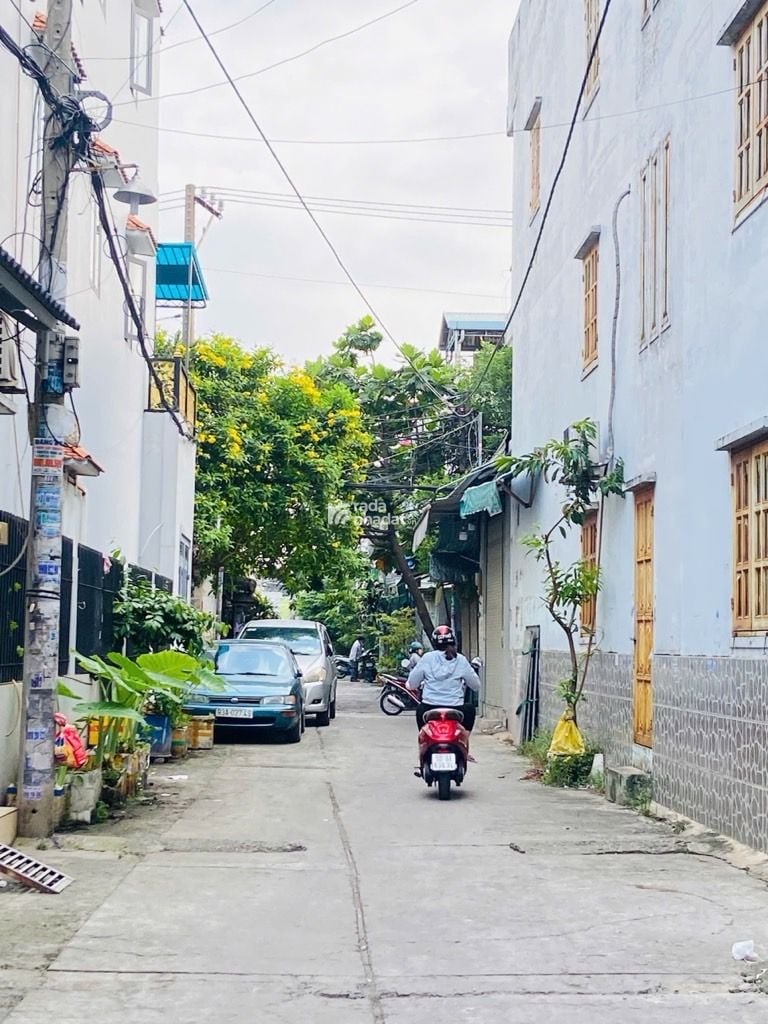 HẺM XE TẢI - GẦN 90M2 - 4 TẦNG BTCT - GIÁP TÂN PHÚ, 4 XÃ CHỈ 8.xx TỶ