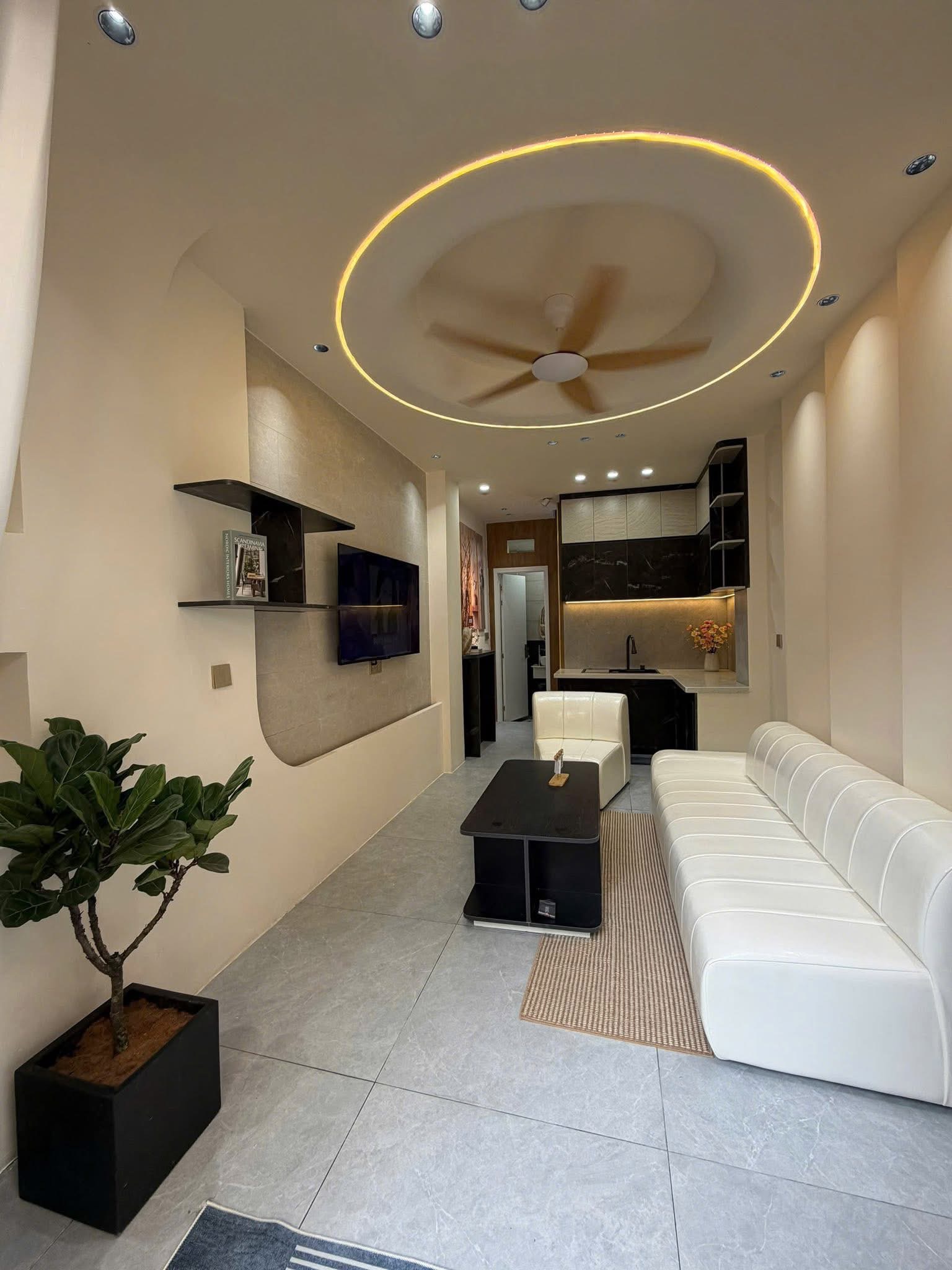 Bán gấp siêu phẩm nhà tại Nguyễn Thiện Thuật, Phường 11, Quận 3, TP. HCM, 32m2 đẹp xuất sắc