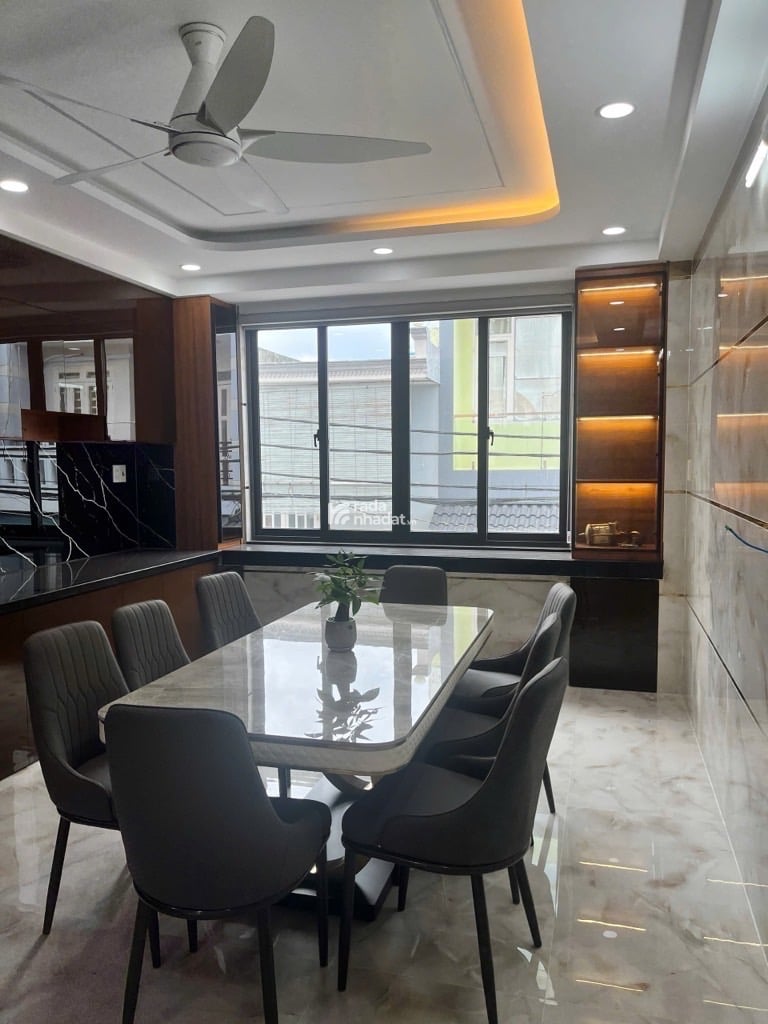 NHÀ MỚI THIẾT KẾ ĐẸP - HẺM XE HƠI THÔNG NGAY NGÃ TƯ 4 XÃ - HƯƠNG LỘ 2 - GIÁP TÂN PHÚ - 5 TẦNG - FUL