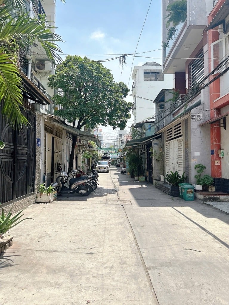 Bân nhà gần hương lộ 3 bình hưng hoà