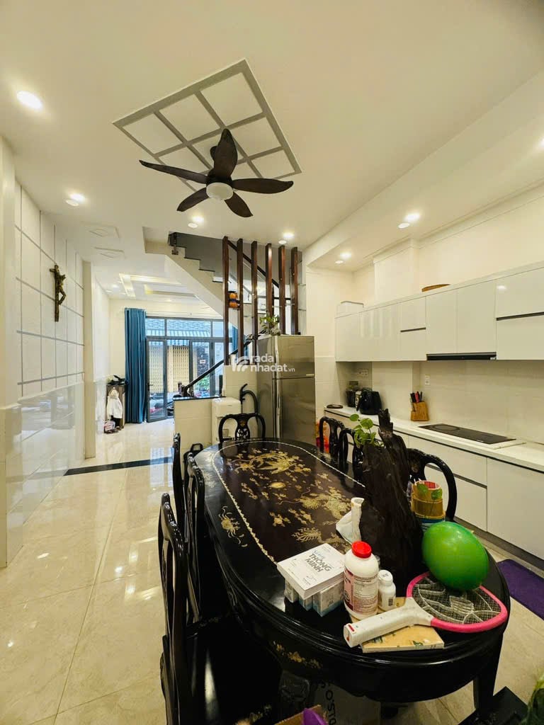 BÁN NHÀ MẶT TIỀN ĐƯỜNG KHU TÊN LỬA (4,5m x 12m x 4 TẦNG) GIÁ 8,4 TỶ TL