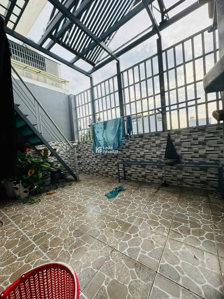 BÁN NHÀ MẶT TIỀN ĐƯỜNG KHU TÊN LỬA (4,5m x 12m x 4 TẦNG) GIÁ 8,4 TỶ TL