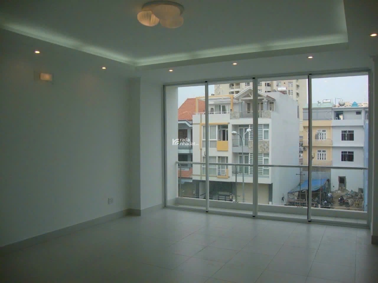 bán gấp em đường Nguyễn Quý q2 dt 100m, 1trệt 3 lầu. 30tỷ