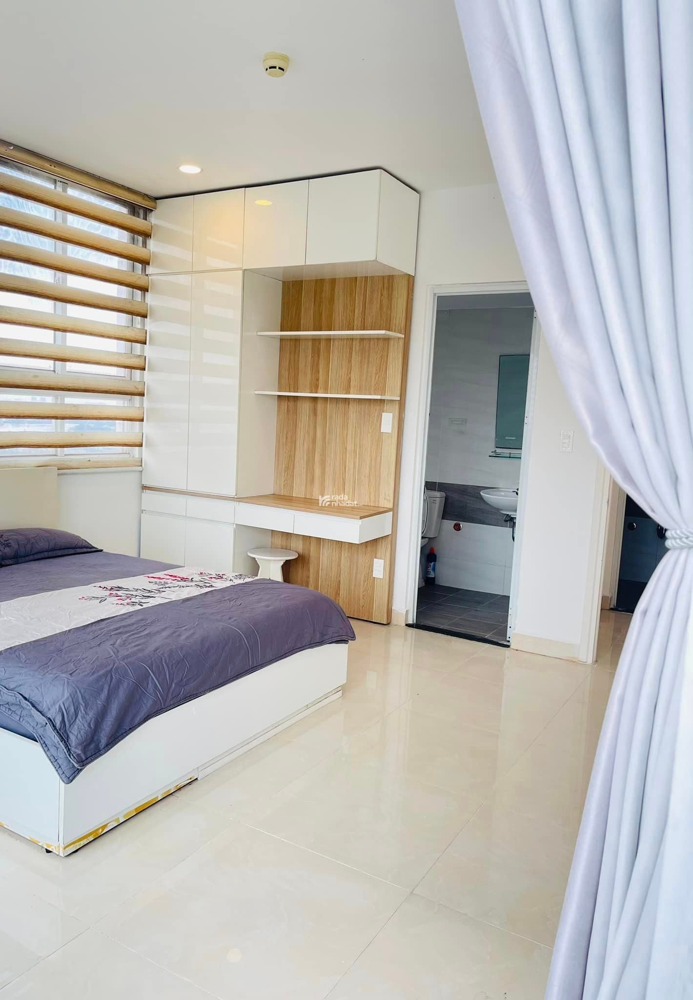 Chính chủ bán căn hộ 2 phòng ngủ lầu 9 giá 2tỷ95 - 0916 069 ***