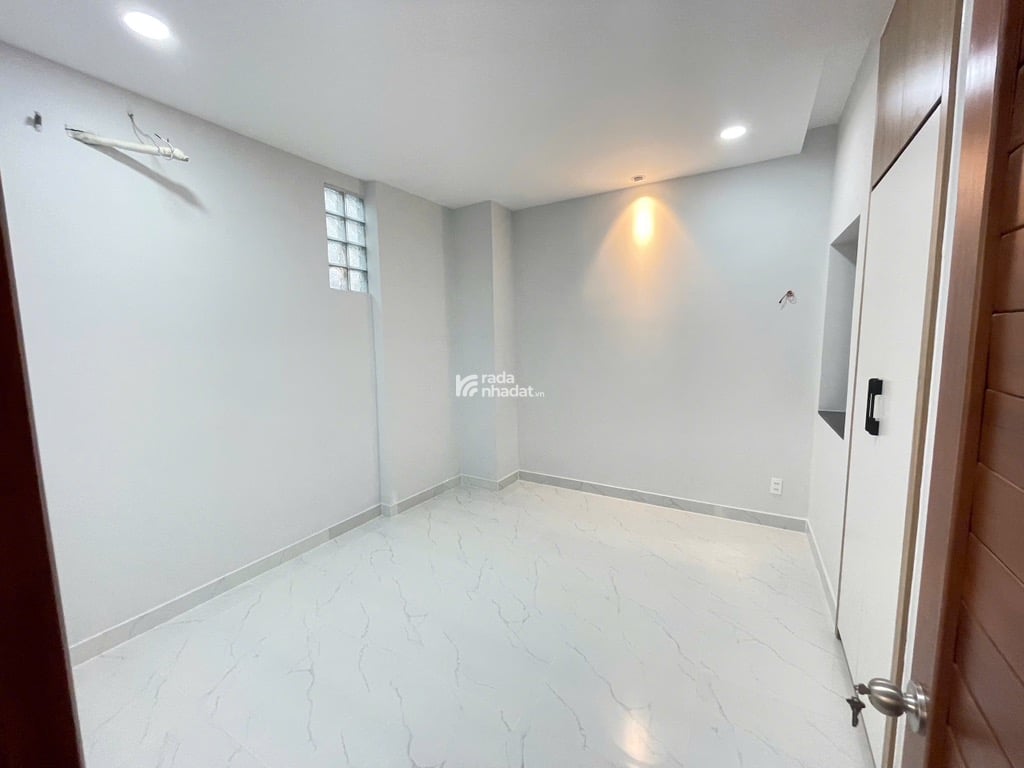 BÁN NHÀ TRỊNH ĐÌNH TRỌNG 100M2 10.4 TỶ 4.8X22M HẺM XE TẢI 8M TÂN PHÚ 