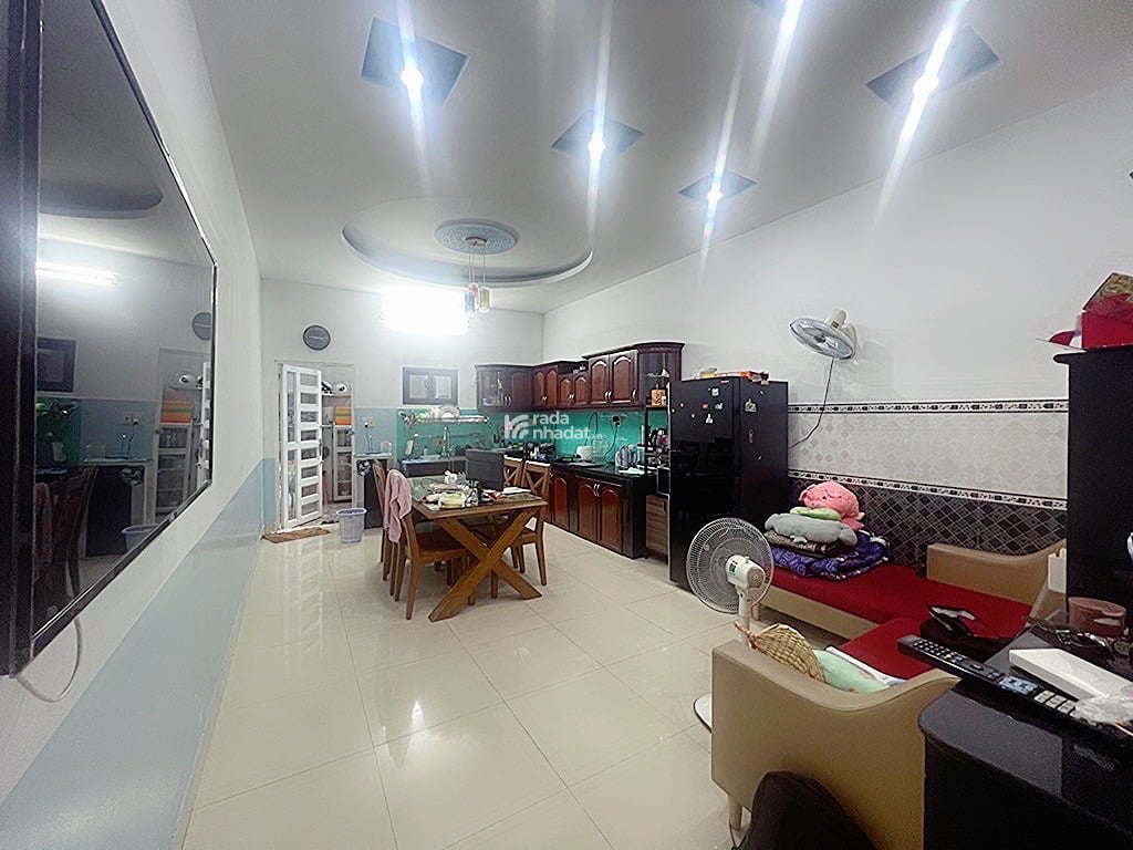 Bán nhà viêu công viên. hồ đắc di tây thạnh