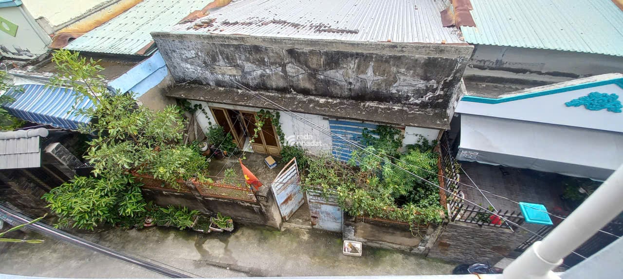 Nhà cấp 4, S 133m2 ngang 8m, dài 16m, hẻm trước nhà 2,5m 7.8 tỷ