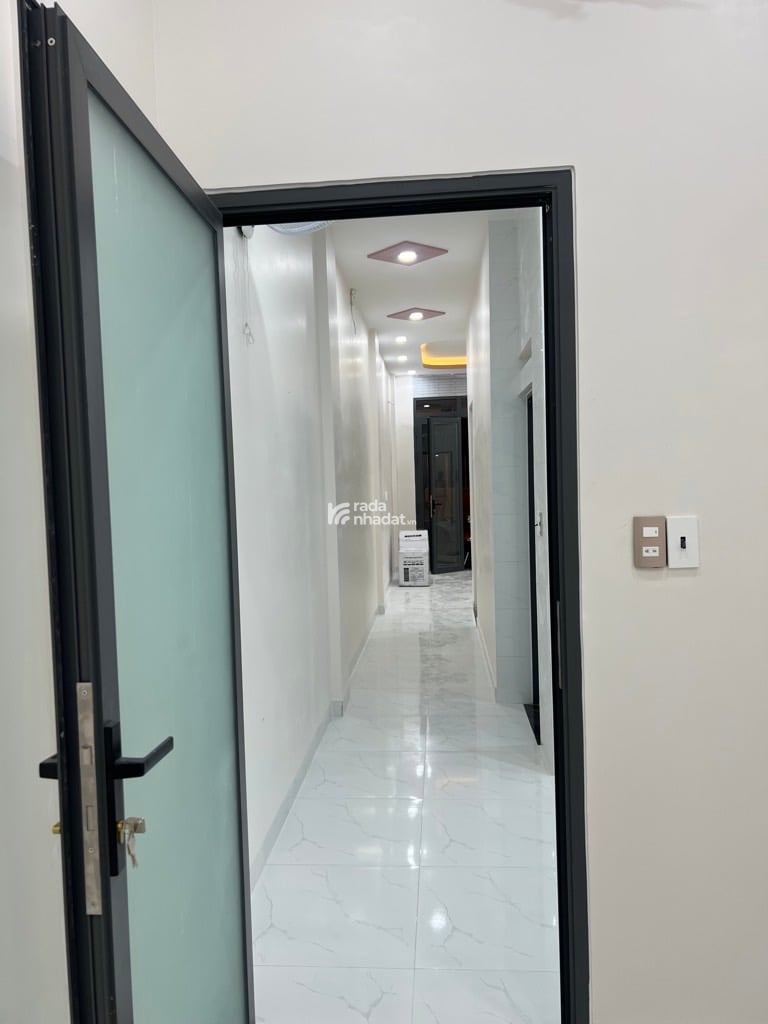 SÁT TÂN BÌNH, CC MẶT TIỀN KHUÔNG VIỆT, TÂN PHÚ, 45M2 HIẾM CÓ. GIẢM 550TR CHỈ 3.2T TL TỐT