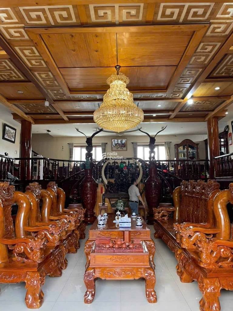 Biệt thự gỗ Mặt tiền Q8 30x31 4 tầng hoàn công, tặng nội thất 40 tỷ, vip nhất khu, 65 tỷ TL