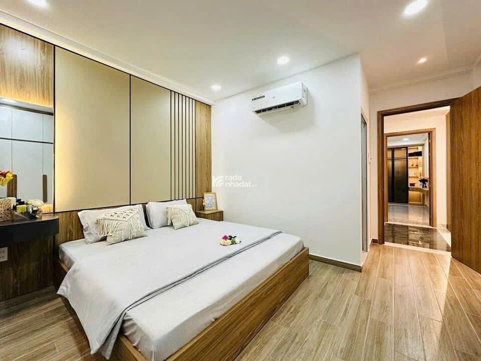 Cô Đức kí gửi bán nhà 49m2 2Tỷ470tr đường Phan Đăng Lưu P3 Phú Nhuận. Sổ hồng riêng. 