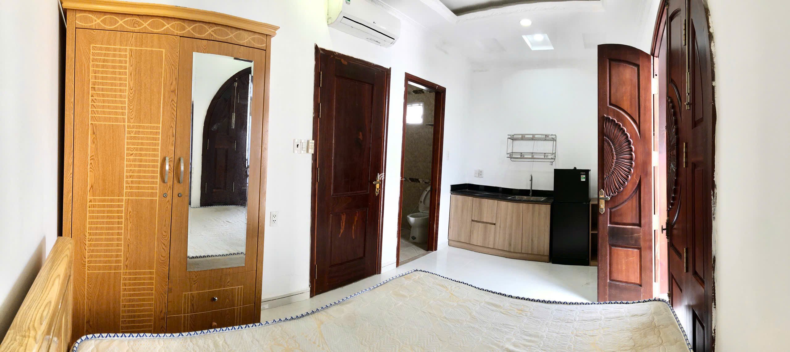 Bán nhà HXH tại đường Nguyễn Văn Nguyễn Q1 dt(5.2 x 11m) giá 18 tỷ