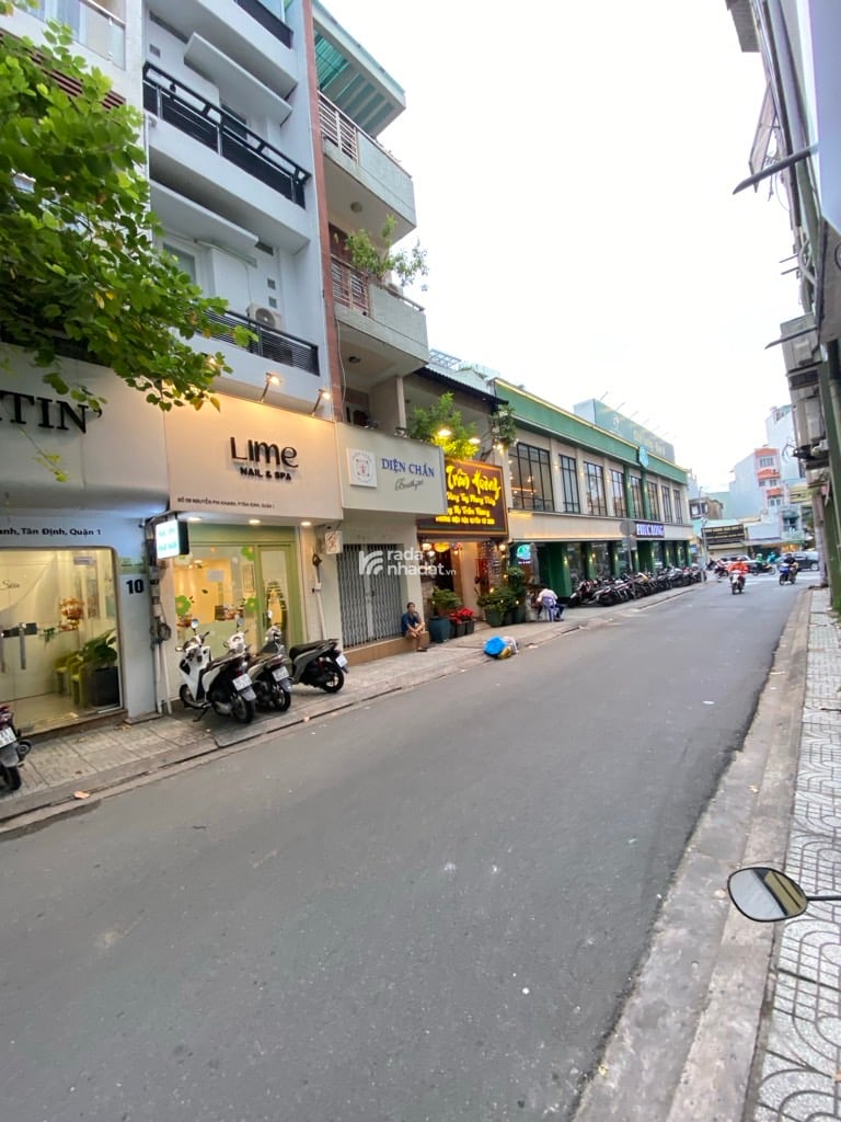 NHÀ 4 TẦNG - TRUNG TÂM QUẬN 1 - NGANG 6M - 13 TỶ 800