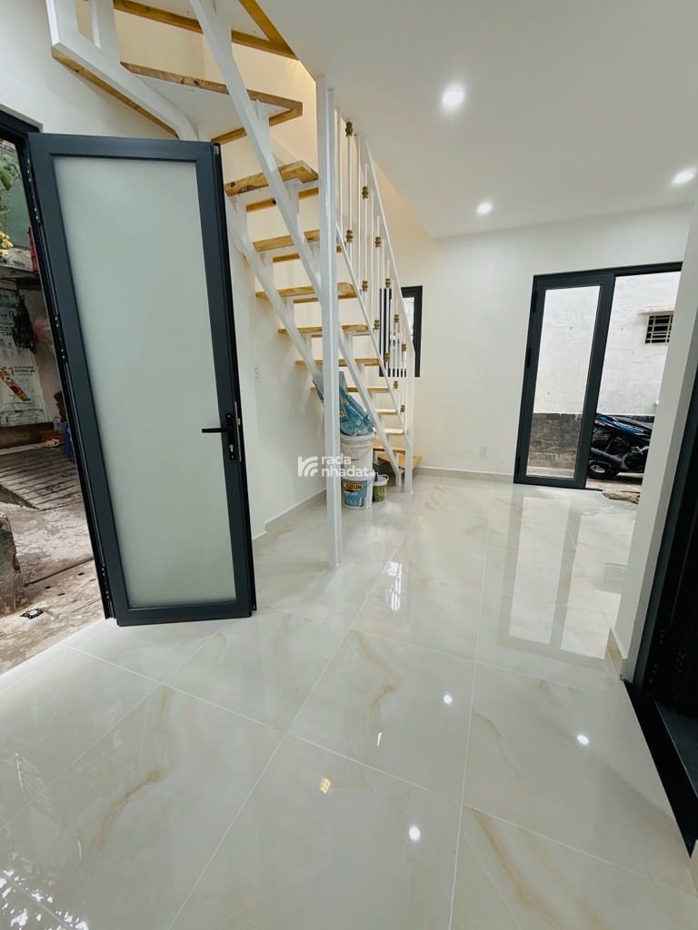 SÁT Q1. ĐINH TIÊN HOÀNG, BÌNH THẠNH,  MỚI Ở NGAY, GIẢM 550TR CHỈ CÒN 3.35T 