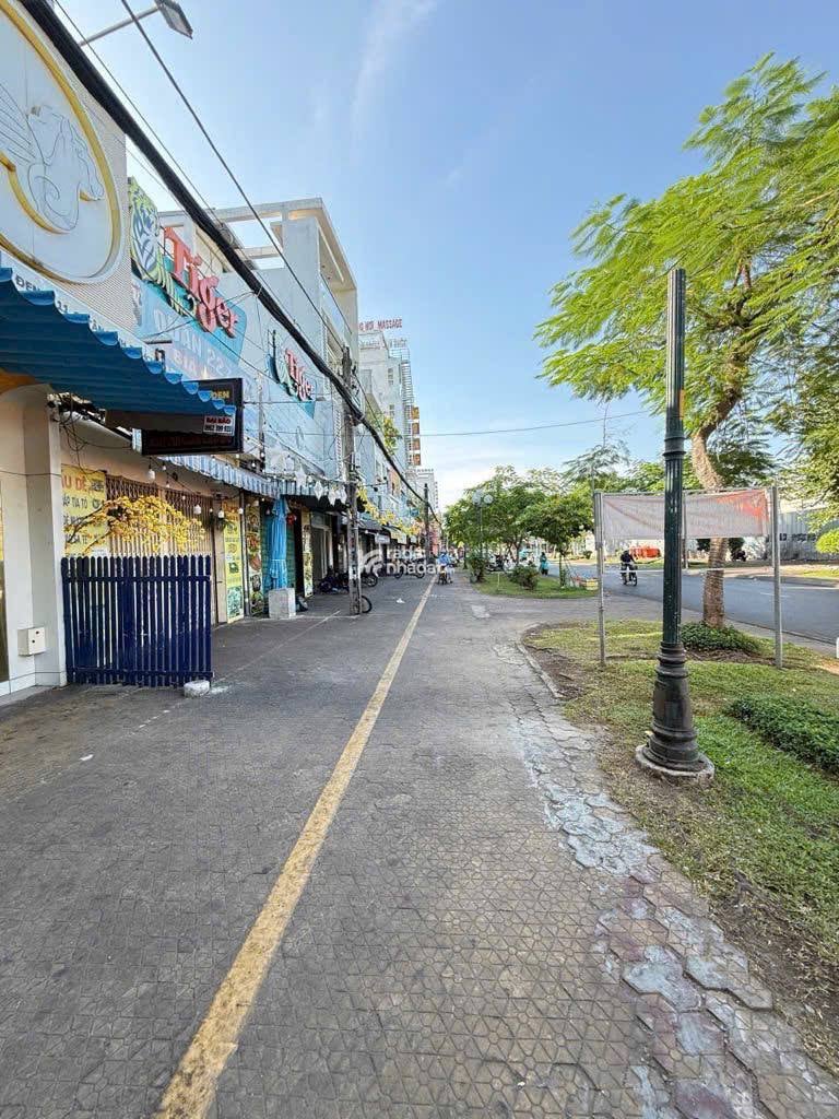 [TÂN BÌNH] MẶT TIỀN ĐỒNG ĐEN - 227M2 - 3 TẦNG - NGANG 6.4 NỞ HẬU 9.4M - GIÁ 40T