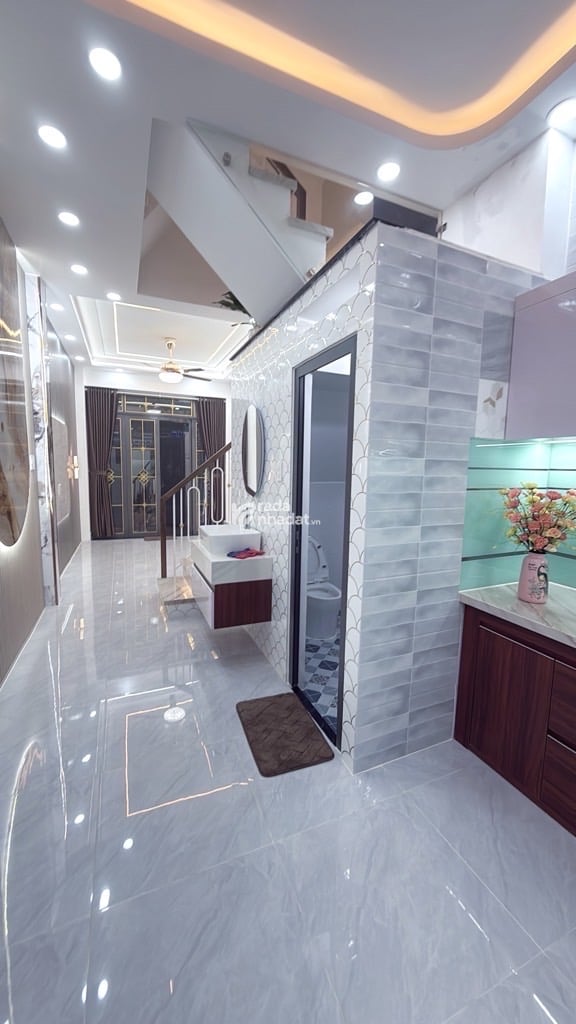 BÁN GẤP NHÀ HẺM XE HƠI -NHÀ MỚI -FULL NỘI THẤT