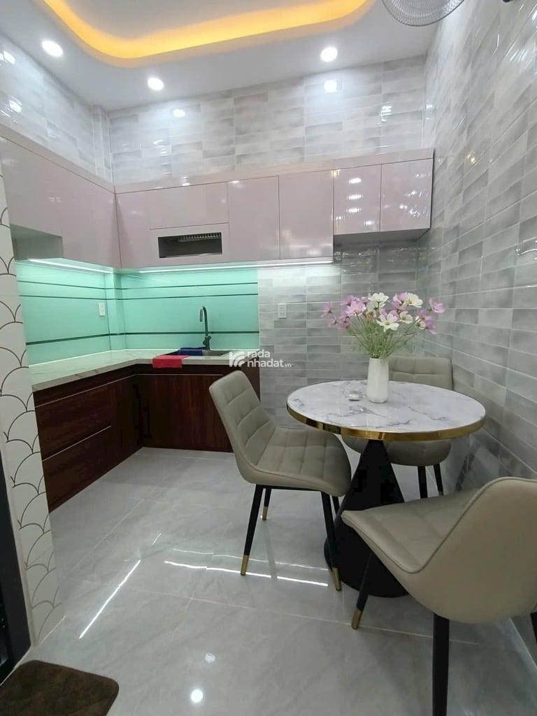 BÁN GẤP NHÀ HẺM XE HƠI -NHÀ MỚI -FULL NỘI THẤT