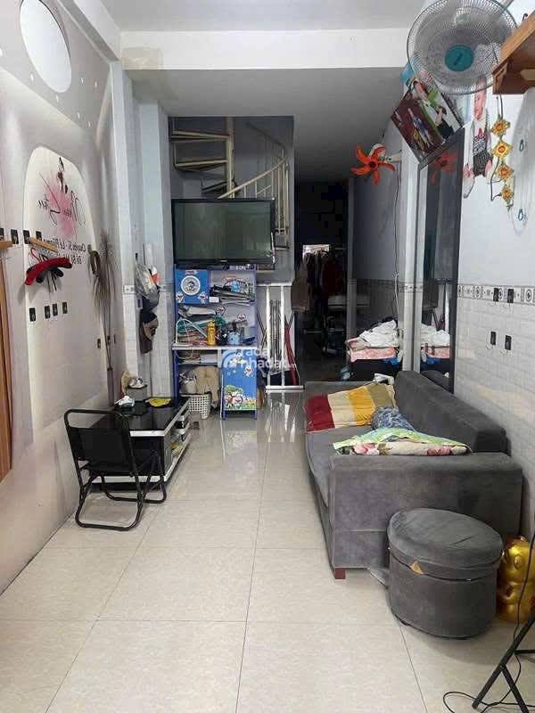 BÙI ĐÌNH TUÝ - BÌNH THẠNH - GẦN HXH - BÁN ĐẤT TẶNG NHÀ - 41 M2 - 2 TẦNG - CHỈ 100 TRIỆU/M2